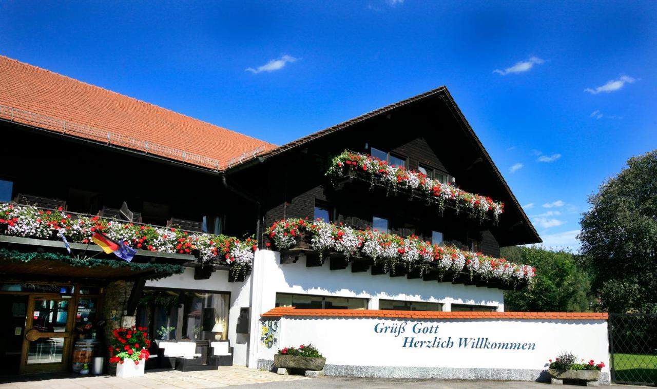 סנקט אנגלמר Hotel Gut Schmelmerhof מראה חיצוני תמונה
